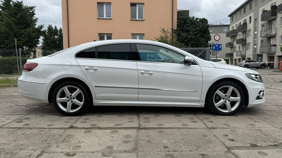 VOLKSWAGEN CC -