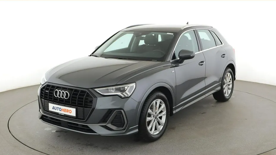 AUDI Q3 -