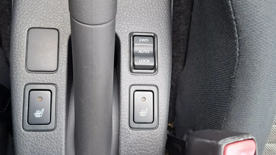 SUZUKI SX4 -