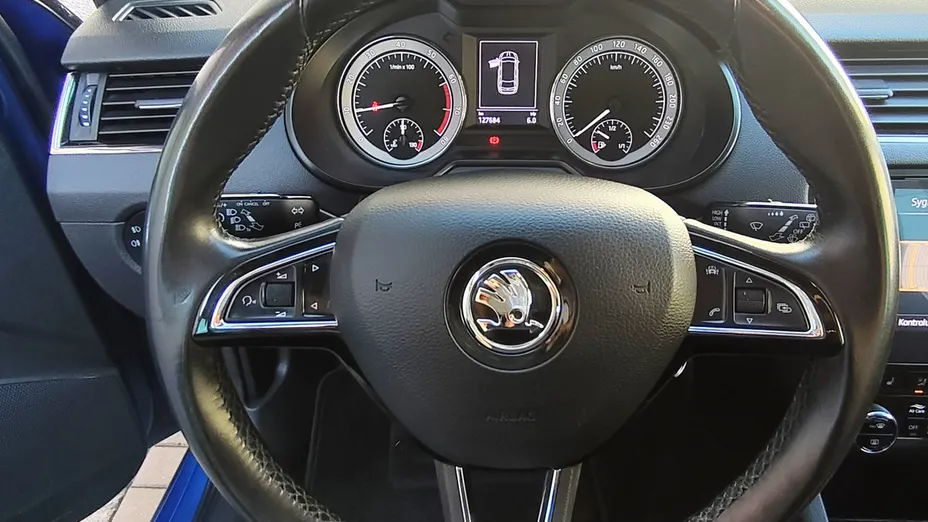 SKODA Octavia -
