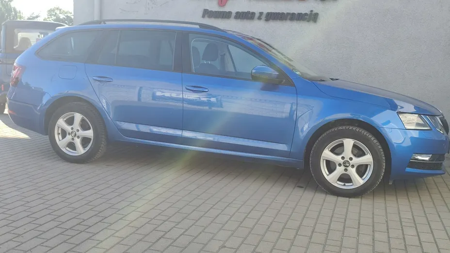 SKODA Octavia -