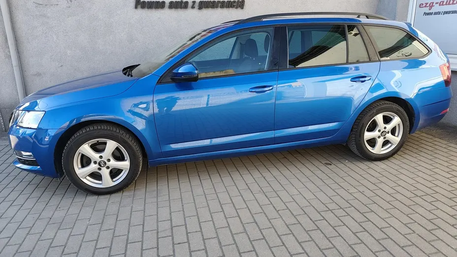 SKODA Octavia -