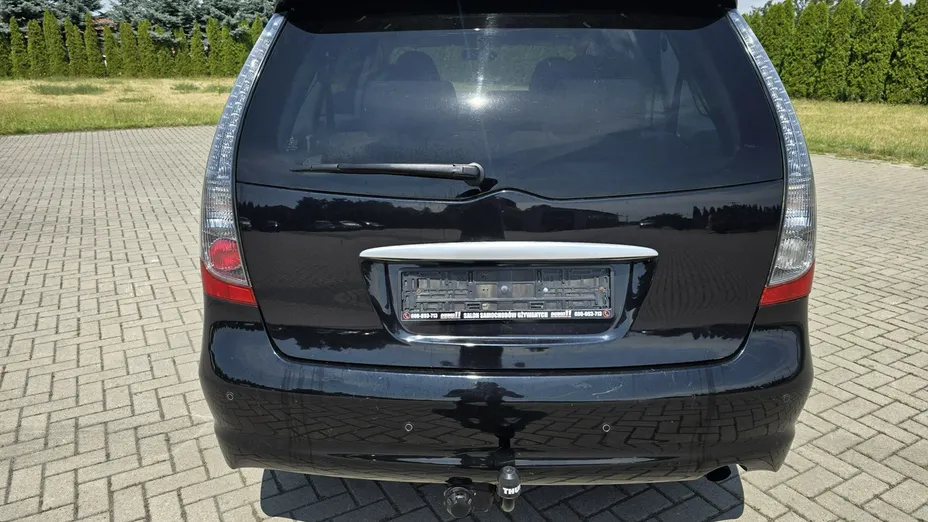 MITSUBISHI Grandis -