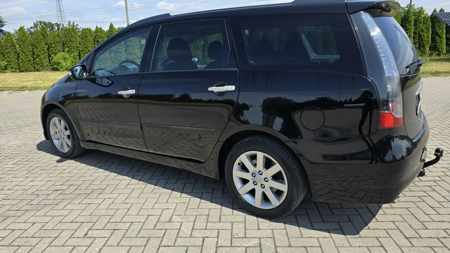 MITSUBISHI Grandis -