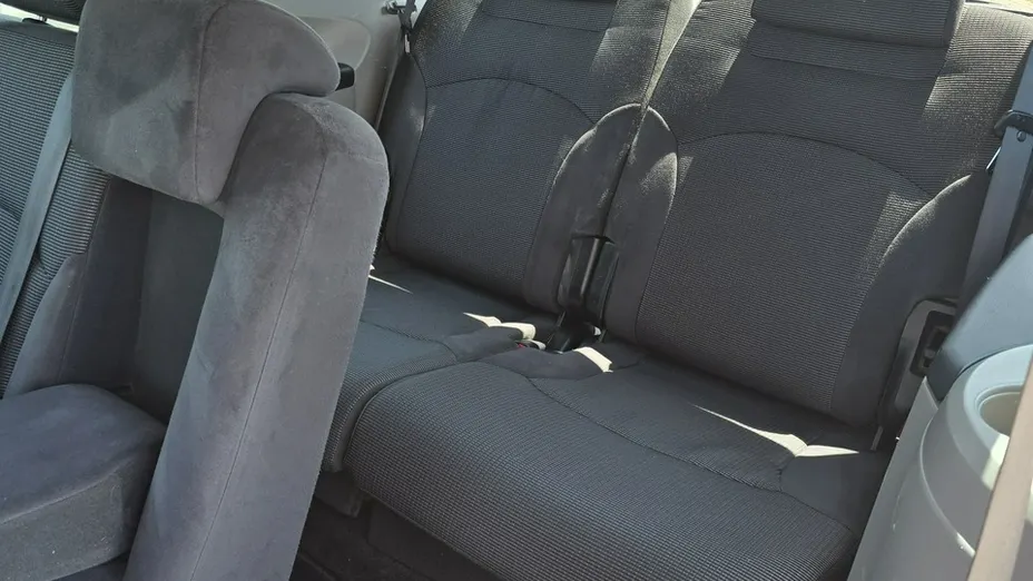 MITSUBISHI Grandis -