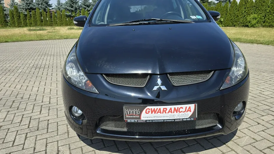 MITSUBISHI Grandis -