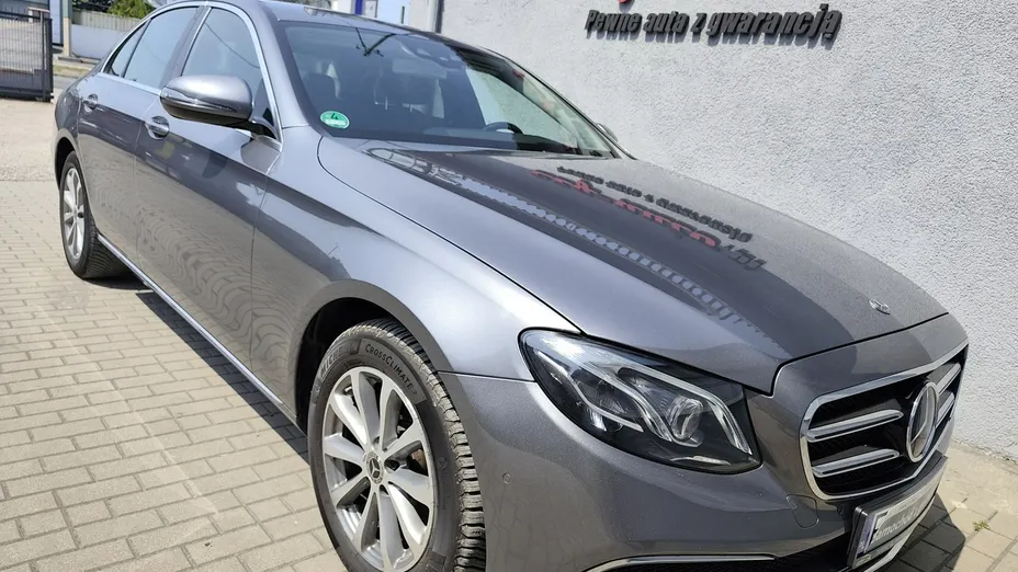 MERCEDES-BENZ E Klasa -