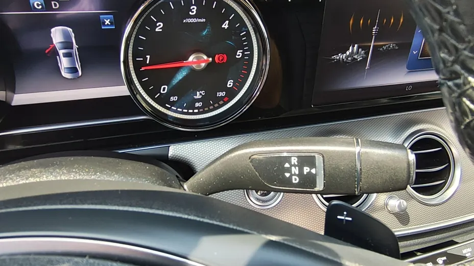 MERCEDES-BENZ E Klasa -