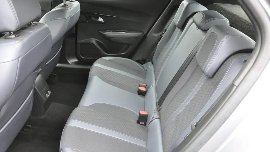 PEUGEOT 2008 -
