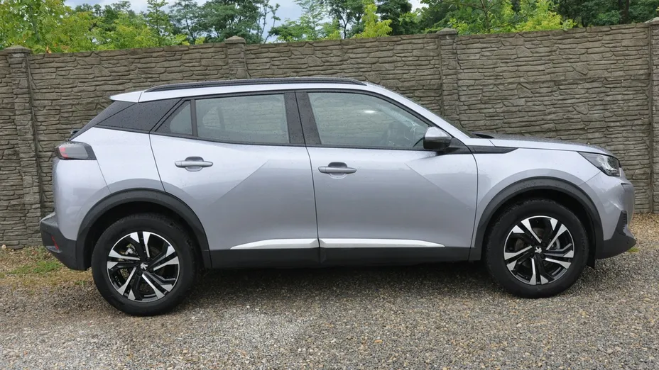 PEUGEOT 2008 -