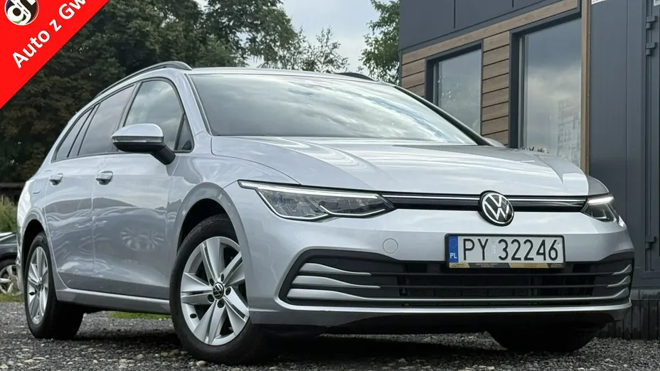 VOLKSWAGEN Golf -
