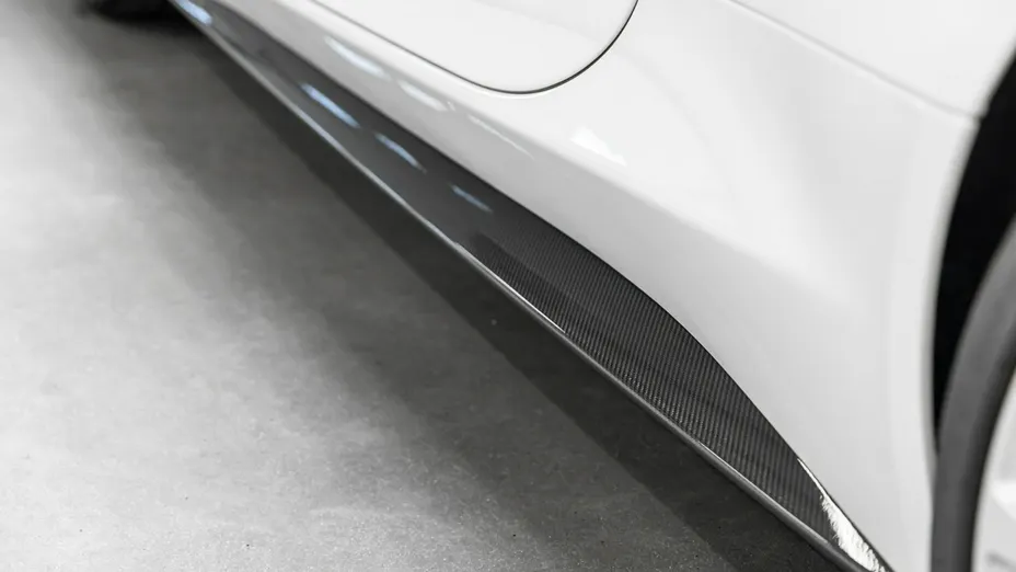 ASTON MARTIN Vanquish -