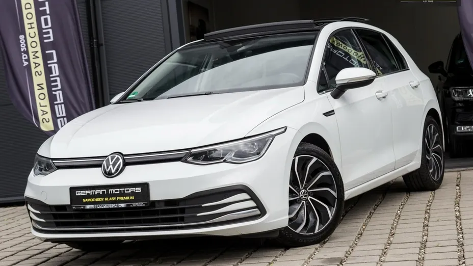VOLKSWAGEN Golf -