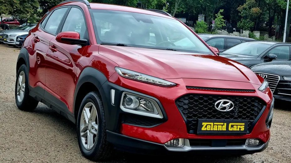 HYUNDAI Kona -