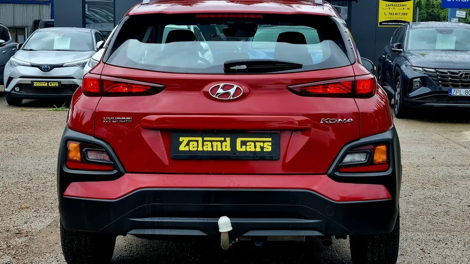 HYUNDAI Kona -