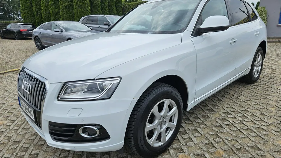 AUDI Q5 -