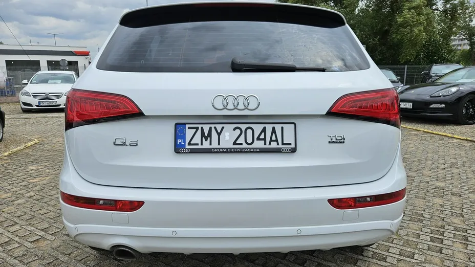AUDI Q5 -