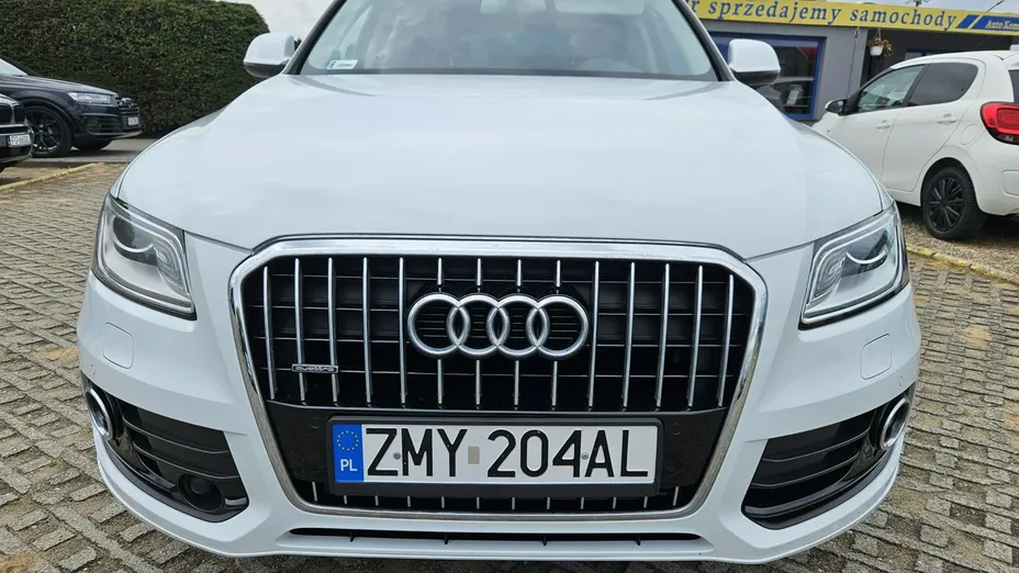 AUDI Q5 -