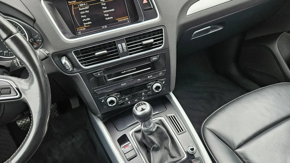 AUDI Q5 -