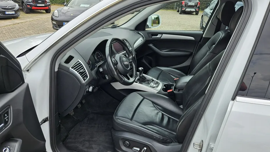 AUDI Q5 -