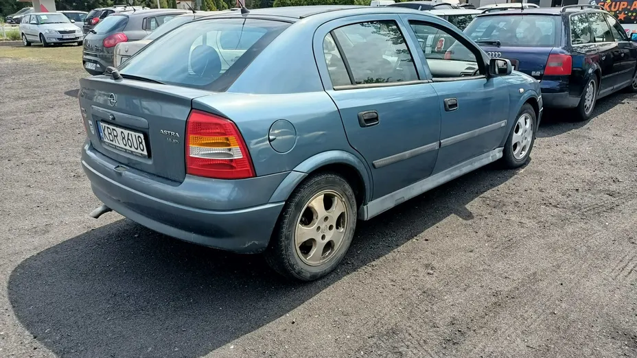 OPEL Astra -