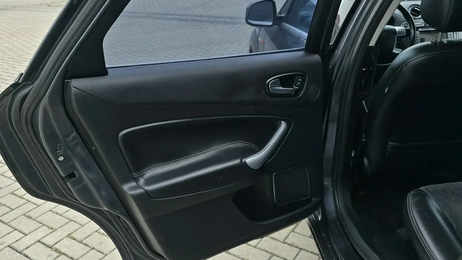 FORD Mondeo -