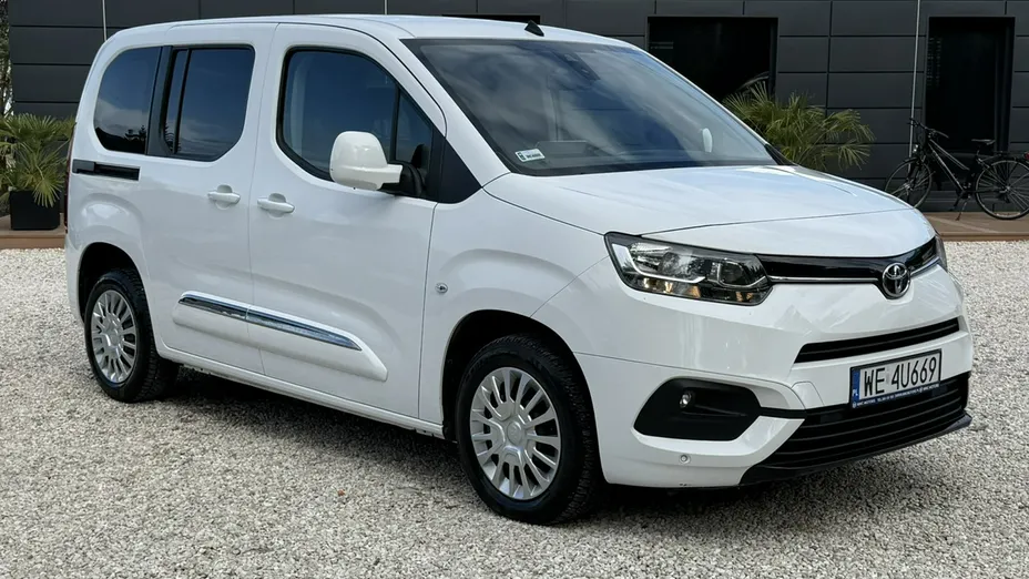 TOYOTA Proace City Verso -