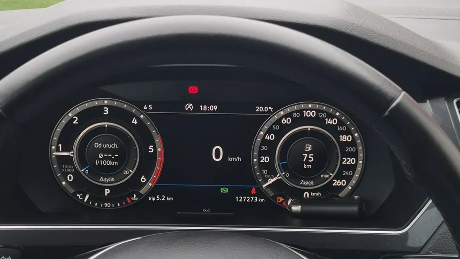 VOLKSWAGEN Tiguan -