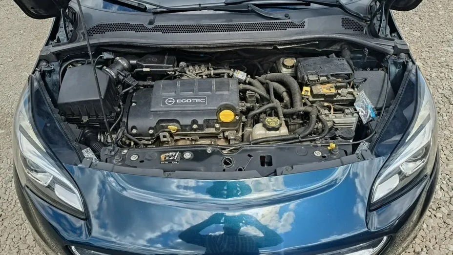 OPEL Corsa -