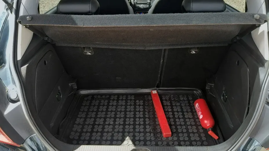 OPEL Corsa -