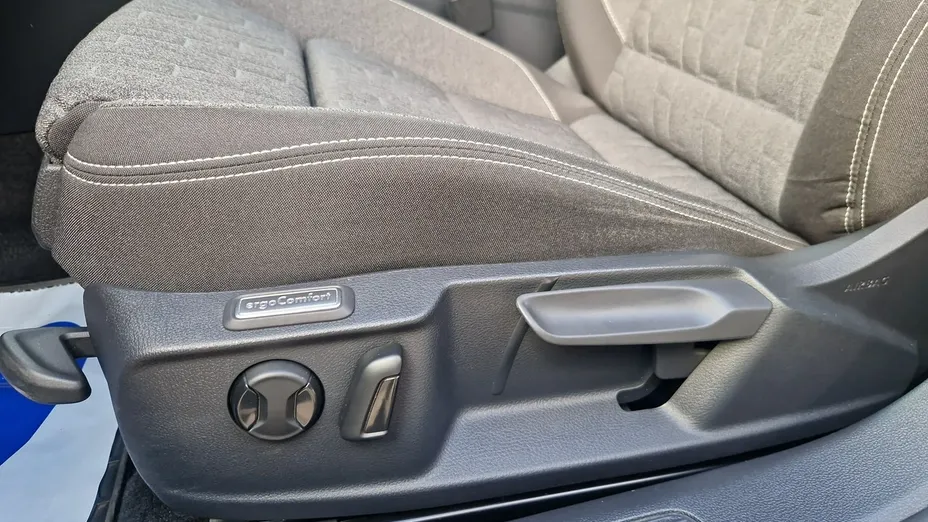 VOLKSWAGEN Passat -