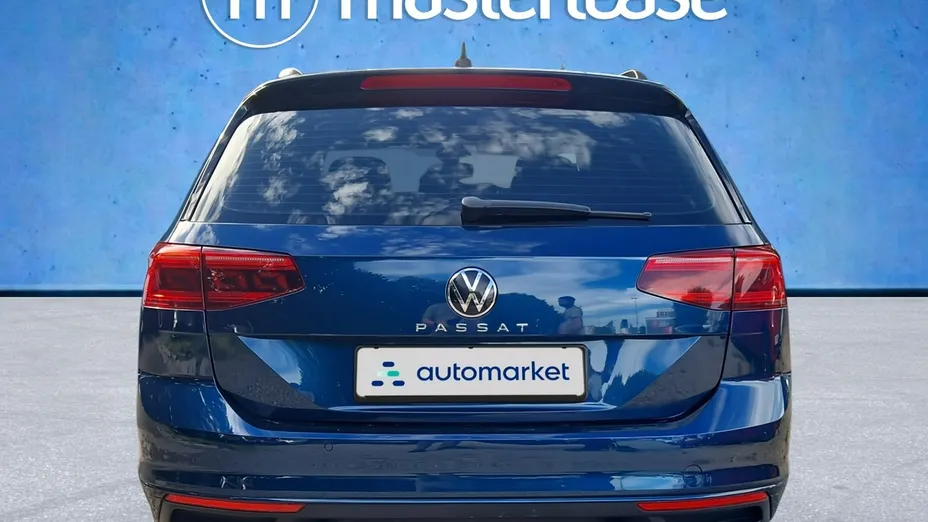 VOLKSWAGEN Passat -