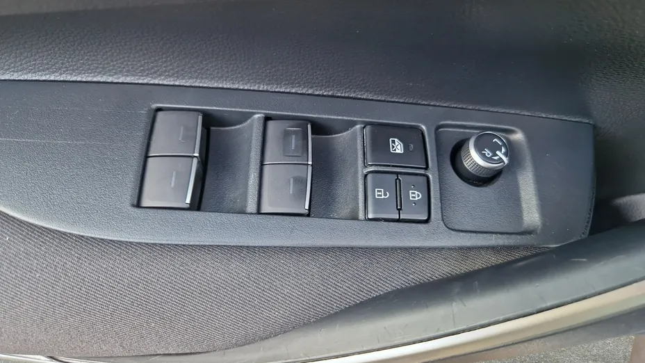 TOYOTA Corolla -