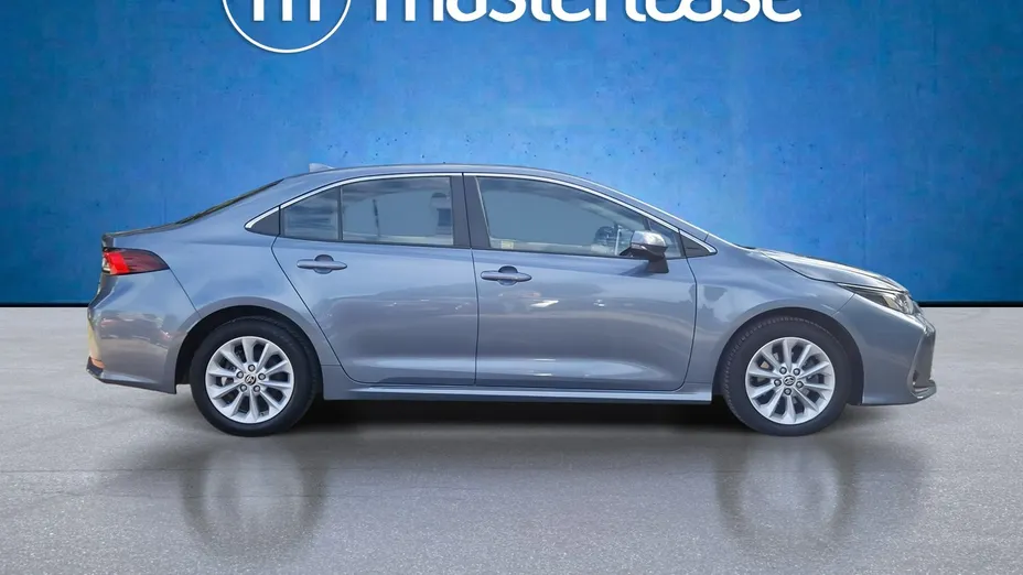 TOYOTA Corolla -