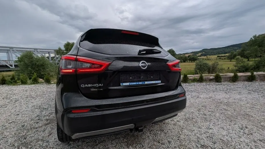 NISSAN Qashqai -