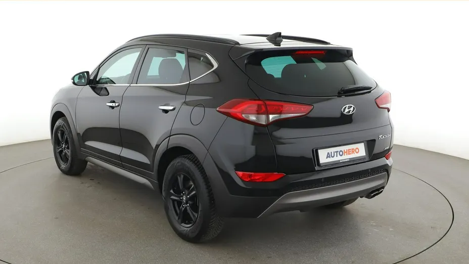 HYUNDAI Tucson -
