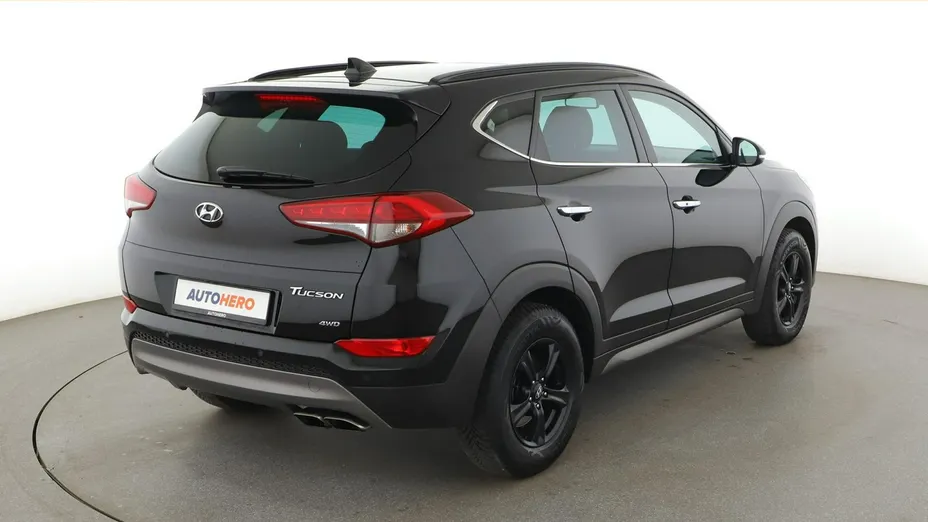 HYUNDAI Tucson -