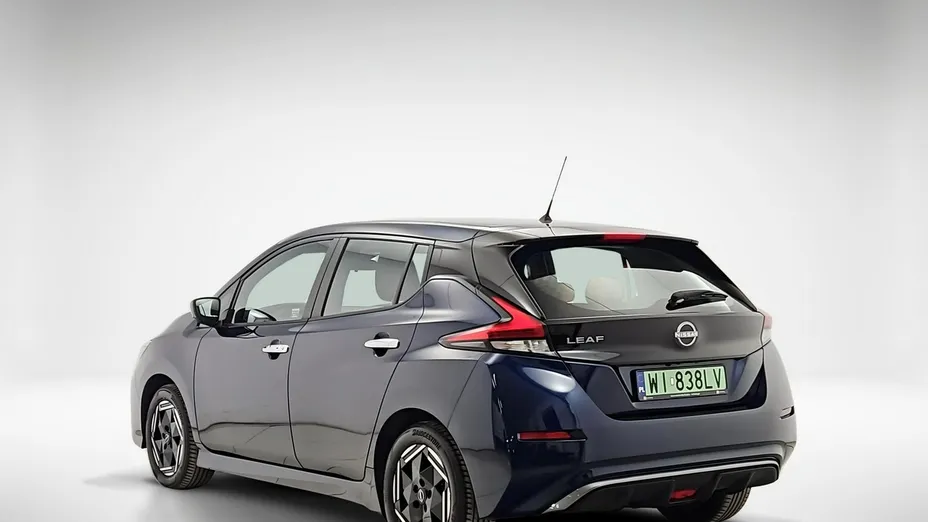 NISSAN Leaf -