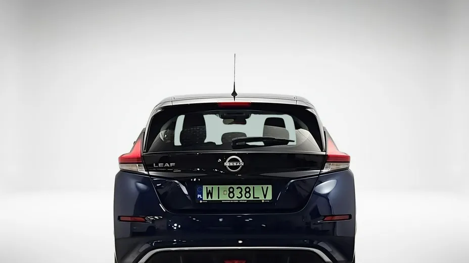 NISSAN Leaf -