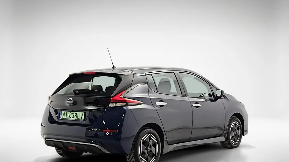NISSAN Leaf -