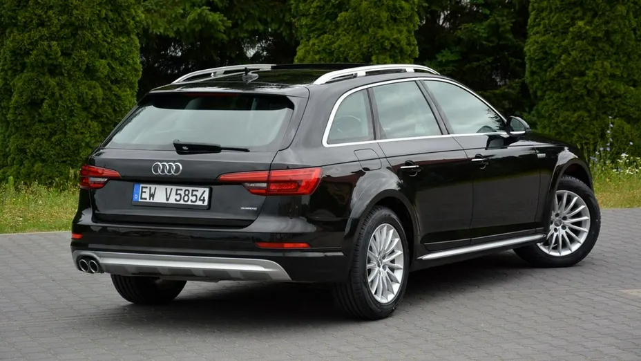 AUDI A4 -