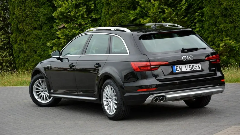 AUDI A4 -