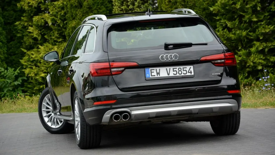 AUDI A4 -