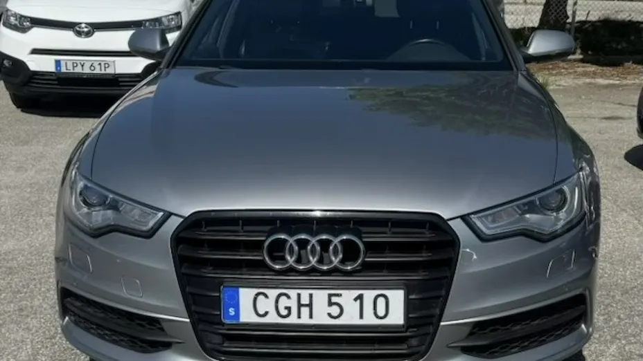AUDI A6 -