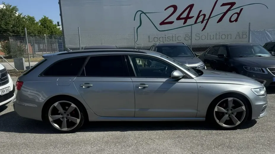AUDI A6 -