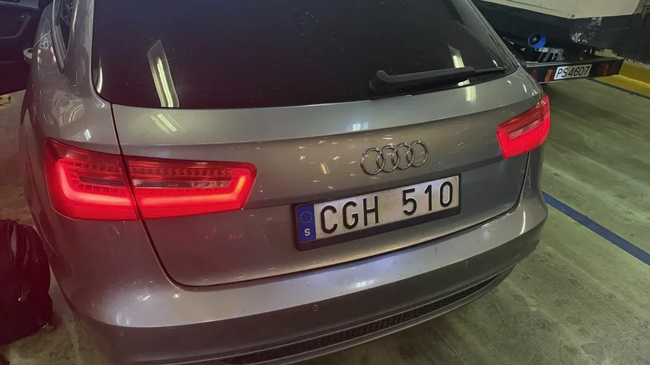 AUDI A6 -