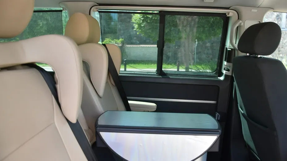 VOLKSWAGEN Multivan -