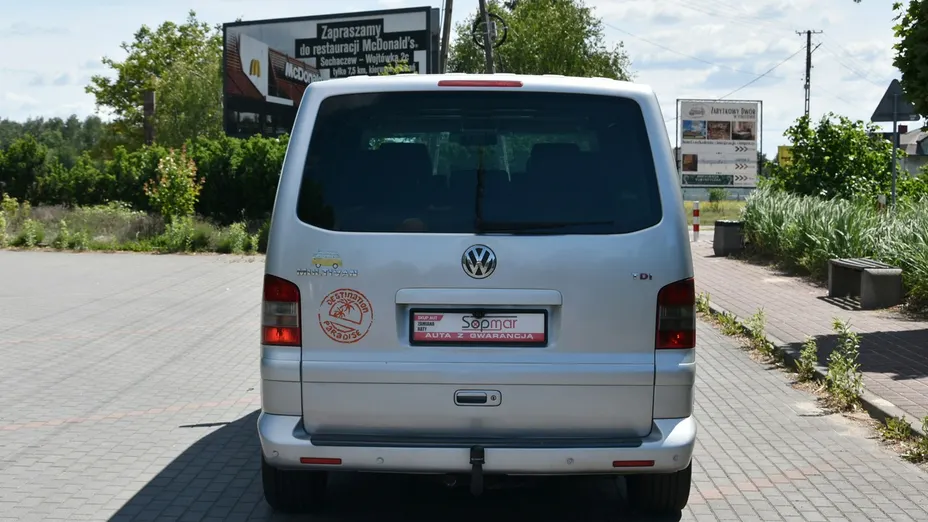 VOLKSWAGEN Multivan -