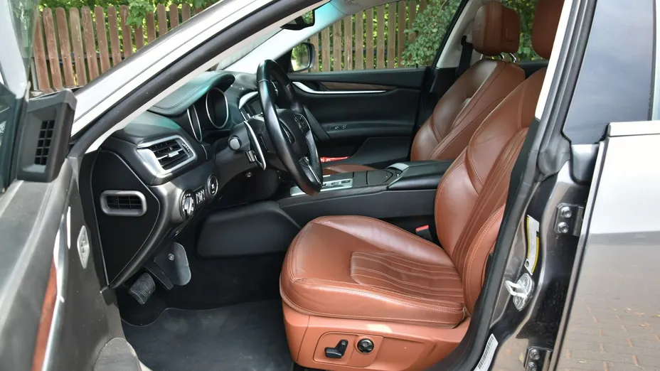MASERATI Ghibli -