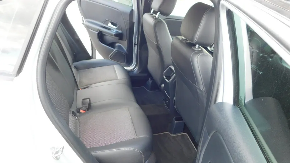 MERCEDES-BENZ GLA -